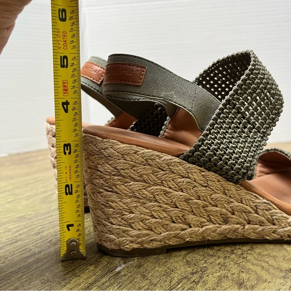 Tommy Bahama Sakura Back Strap Sage Green Wedge Sandals Size 7.5 - Picture 12 of 15